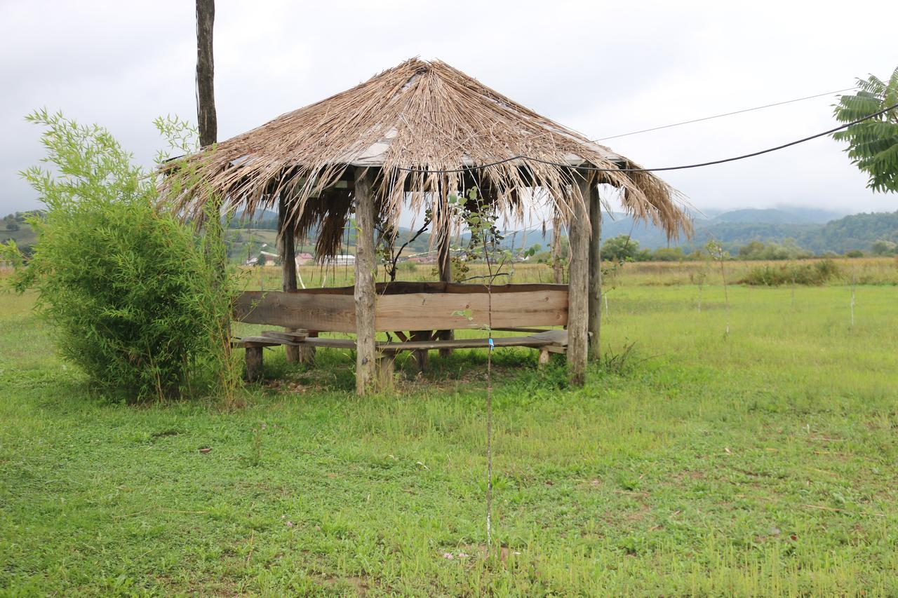 Holiday Homes Piralo Kostajnica Zewnętrze zdjęcie