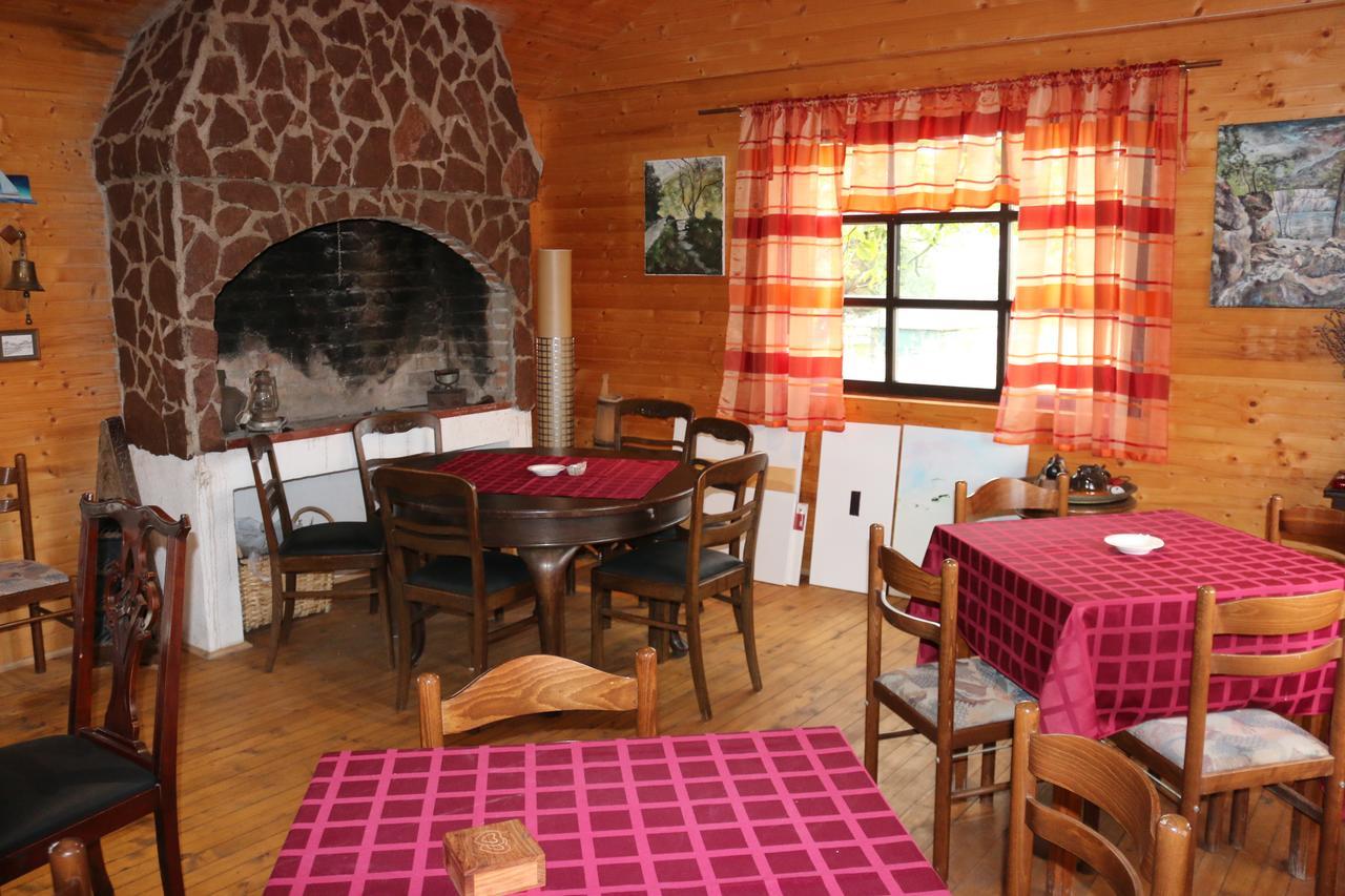 Holiday Homes Piralo Kostajnica Zewnętrze zdjęcie